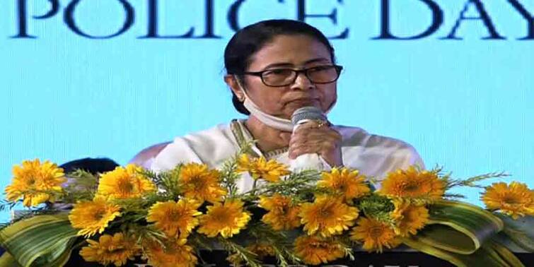 Covid 19 Vaccine All will get vaccine no need to rush assures CM Mamata Banerjee Mamata Banerjee:  ‘ভ্যাকসিন থেকে কেউ বঞ্চিত হবেন না, কিন্তু হুড়োহুড়ি করবেন না‘, রাজ্যবাসীকে আশ্বাস মুখ্যমন্ত্রীর