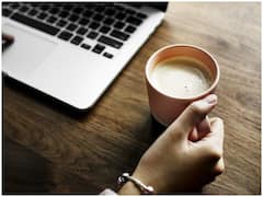 Health and Fitness Tips: ज्यादा चाय पीना सेहत के लिए है खराब, तो इन आसान तरीकों से छोड़ें ये आदत