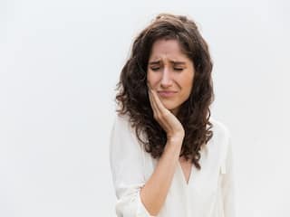 Experiencing Toothache? Know How To Treat This Pain With Home Remedies
