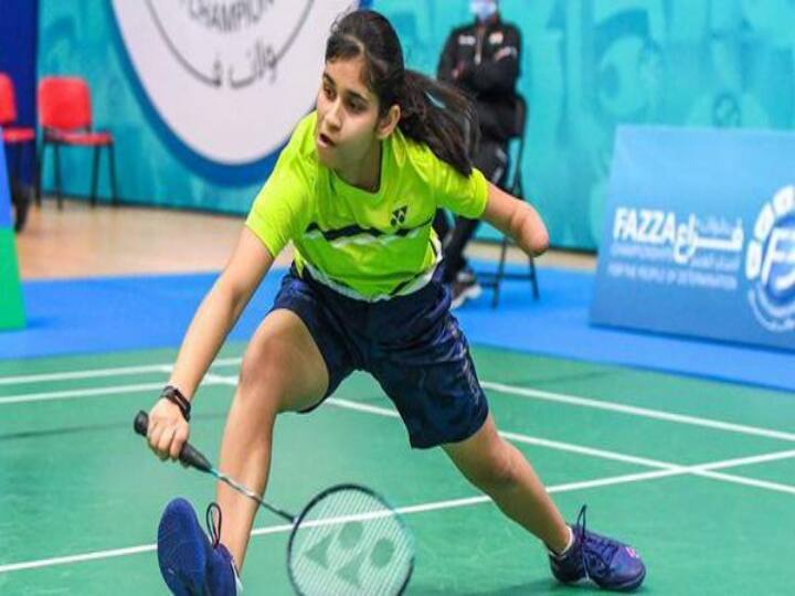 Tokyo Paralympics 2020: Womens SU-5 Badminton singles group match Indian star Palak Kohli loses to Suzuki மகளிர் ஒற்றையர் பேட்மிண்டன்: நம்பர் 1 வீராங்கனையிடம் பாலக் கோலி தோல்வி!
