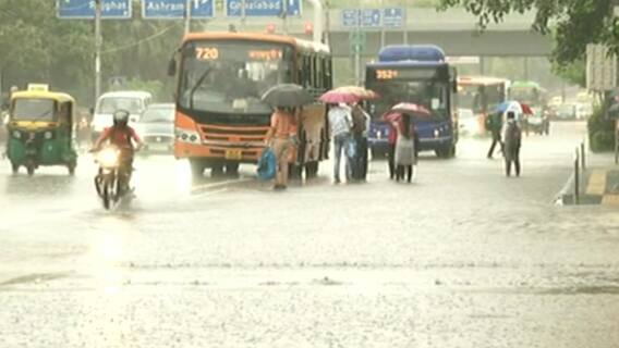 More than half of ITO road submerged after an hour of rainfall in Delhi