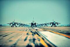 PHOTO : शत्रूला धडकी भरवणाऱ्या भारतीय लढाऊ विमानांचा 'एलिफंट वॉक' पाहिलाय का?