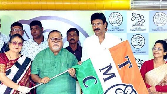 Bengal Political News: বিজেপি ছেড়ে তৃণমূলে বাগদার বিধায়ক বিশ্বজিৎ দাস | Bangla News