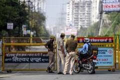 Explainer: कोरोना ने बदल दिया पुलिस का काम करने का तरीका भी, जानें कैसा रहा जनता के साथ रिश्ता