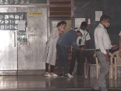 Sidharth Shukla Death:  एयरपोर्ट से सीधे सिद्धार्थ शुक्ला के ग़मगीन परिवार से मिलने पहुंचे Rahul Vaidya, Disha Parmar भी दिखीं साथ