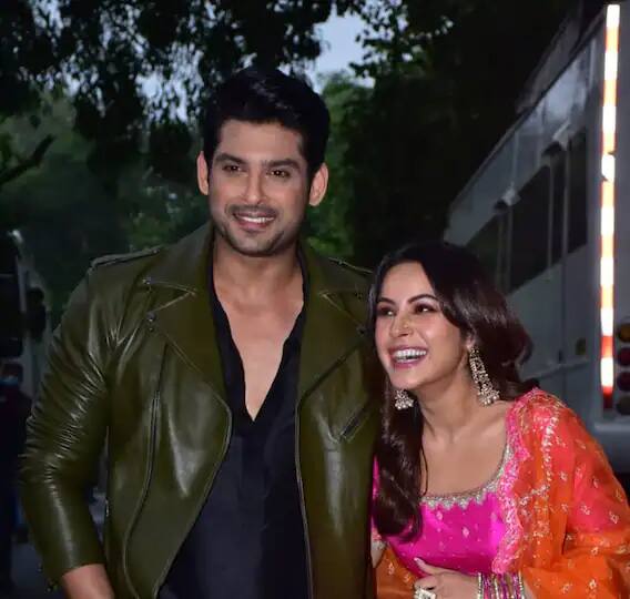 दरम्यान, काही दिवसांपूर्वी सिद्धार्थ 'बिग बॉस ओटीटी' च्या सेटवर दिसून आला होता.