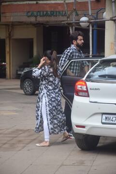 Sidharth Shukla के घर पहुंचे Shehnaaz Gill के भाई शहबाज़ लेकिन शहनाज नहीं दिखीं साथ, फैंस को हुई चिंता