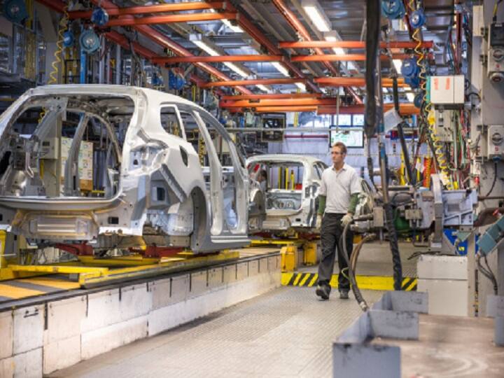 Industrial Output Crashes by 4 Percent in October Worst Performance in over two years Industrial Production: अक्टूबर महीने में कम हुआ औद्योगिक उत्पादन, 4 फीसदी की रही गिरावट