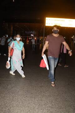 Siddharth Shukla Death: Balika Vadhu Actor Last PICS with Mom At Mumbai Airport Goes Viral