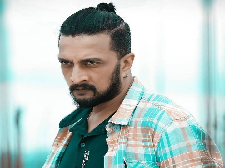 திரையுலகினருக்கு வழங்கப்படும் சினிமா விருதுகளை அதிகம் வென்றுள்ளார்