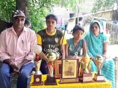 UP News: राइफल शूटिंग में चार गोल्ड जीतने वाली जागृति सिंह ने सरकार से लगाई मदद की गुहार