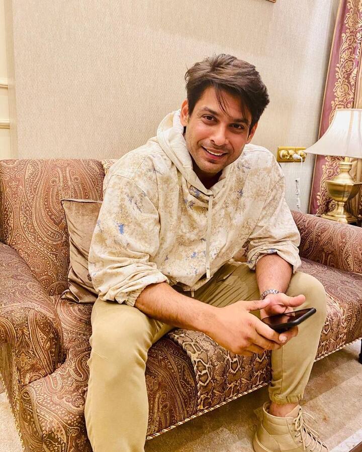 (PHOTO : @realsidharthshukla/IG)