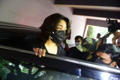 Watch: ఈడీ ఆఫీసుకు ఛార్మి.. డ్రగ్స్ కేసులో విచారణ