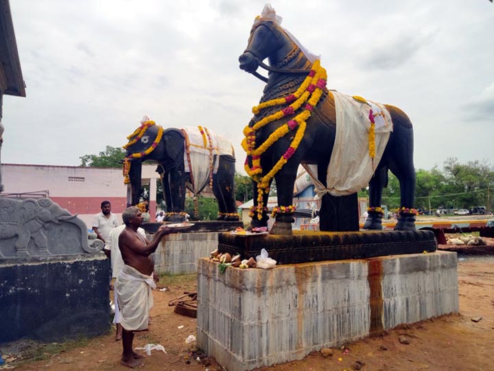 ஒரத்தநாடு அருகே அய்யனார் கோயிலில் 35 டன் எடையுள்ள யானை, குதிரை சிலைகள் பிரதிஷ்டை