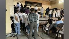 Sidharth Shukla: अंतिम दर्शन के लिए उमड़ी भीड़, कुछ करीबी लोगों को ही अंदर जाने की अनुमति