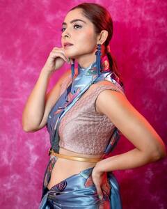 Sonalee Kulkarni : स्टायलिश अन् क्लासी; अप्सरेच्या साडीतील मनमोहक सौंदर्यानं चाहते घायाळ