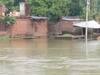 Lakhimpur Kheri Flood: लखीमपुर खीरी में कई नदियां उफान पर, किनारे बसे गांव में घुसा पानी