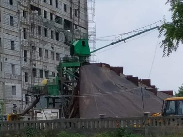 ग्रेटर नोएडा प्राधिकरण ने प्रदूषण फैलाने के आरोप में चार संस्थाओं पर तीन लाख का लगाया जुर्माना