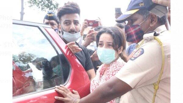 Shehnaaz Gill, who was reportedly dating Sidharth Shukla is not doing fine and has completely gone numb since the actor’s death. [pic credit: Manav Manglani]