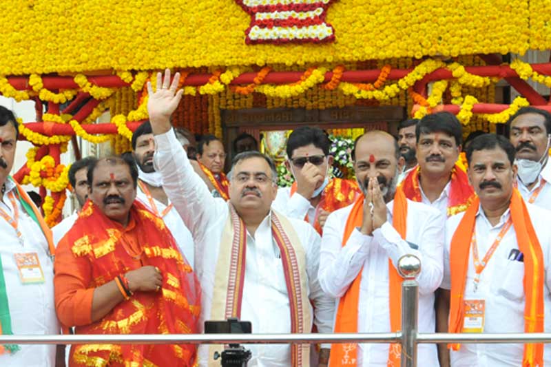 BJP Yatra :   బీజేపీలో ప్రజాసంగ్రామ యాత్ర జోష్.. ప్రత్యేక టీంను పంపిన అమిత్ షా !