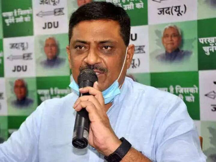 बिहारः गोपाल मंडल की ‘हरकत’ पर बचाव करते दिखे JDU के मंत्री, मृत्युंजय तिवारी ने साधा नीतीश कुमार पर निशाना Gopal Mandal Photo Viral: JDU ministers sanjay jha were seen defending Gopal Mandal action ann बिहारः गोपाल मंडल की ‘हरकत’ पर बचाव करते दिखे JDU के मंत्री, मृत्युंजय तिवारी ने साधा नीतीश कुमार पर निशाना