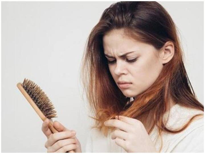 Hair Care Tips:  इन वजहों से झड़ने लगते हैं आपके बाल, जानें कैसे करें केयर?