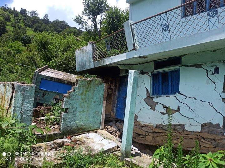 Uttarakhand: रुद्रप्रयाग जिले के आपदा प्रभावित 76 परिवारों का होगा विस्थापन, भूस्खलन से हुए थे प्रभावित