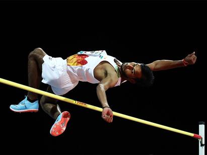 indian high jump player praveen kumar win silver in paralympic Tokyo paralympics 2020: இந்தியாவுக்கு மீண்டும் ஒரு பதக்கம். வெள்ளி வென்ற 18 வயது இளைஞர்!