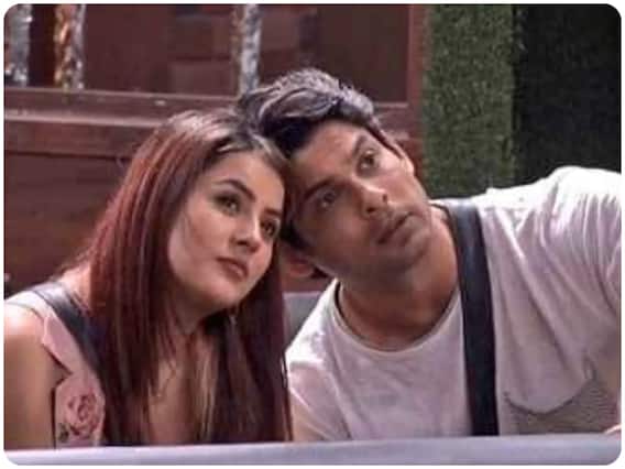 'Sidharth Shukla को देखकर Shehnaaz का चेहरा पीला पड़ गया था,' राहुल महाजन ने बताई उनके करीबी लोगों की हालत 'Sidharth Shukla को देखकर Shehnaaz का चेहरा पीला पड़ गया था,' राहुल महाजन ने बताई उनके करीबी लोगों की हालत