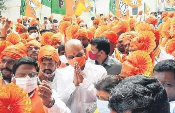 BJP Yatra :   బీజేపీలో ప్రజాసంగ్రామ యాత్ర జోష్.. ప్రత్యేక టీంను పంపిన అమిత్ షా !