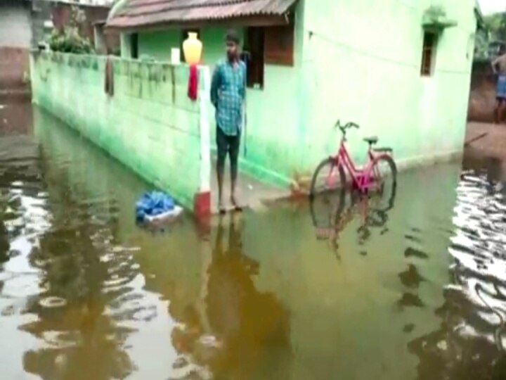 கிருஷ்ணகிரியில் கொட்டி தீர்த்த கனமழை: குடியிருப்புகளில் வெள்ளம்!