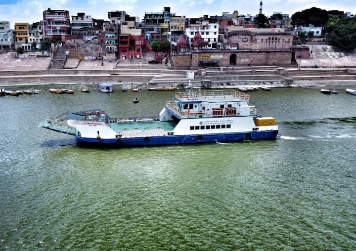 Uttar Pradesh: Cruise ride on Ganga in Varanasi from Sep 5 ANN पीएम मोदी के वाराणसी में सीएम योगी का गिफ़्ट, अब काशी से चलकर विंध्याचल धाम तक जाएगा क्रूज