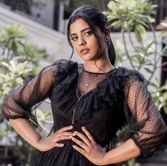 Aishwarya Rajesh Pics: నల్ల గౌనులో మెరిసిపోతున్న విజయ్ దేవరకొండ బ్యూటీ