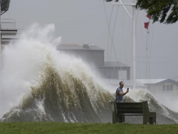 Hurricane Ida New York: அமெரிக்காவில் ஐடா ஏற்படுத்திய வரலாறு காணாத வெள்ளம்: 44 பேர் பலி!