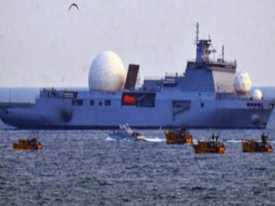 INS Dhruv: समंदर में दुश्मन की परमाणु मिसाइल और हथियारों को ट्रैक करने वाला भारत का पहला युद्धपोत INS ध्रुव तैयार INS Dhruv: समंदर में दुश्मन की परमाणु मिसाइल और हथियारों को ट्रैक करने वाला भारत का पहला युद्धपोत INS ध्रुव तैयार