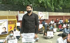 दिल्ली में धरना दे रहे पिछड़े इंजीनियरिंग कॉलेजों के शिक्षक, जानिए पूरा मामला