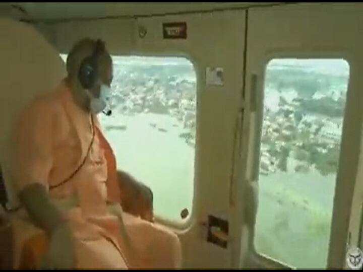 CM Yogi adityanath did aerial survey of flood affected areas in Gorakhpur uttar pradesh ann UP Flood: सीएम योगी ने किया बाढ़ ग्रस्‍त क्षेत्रों का हवाई सर्वेक्षण, बोले- कोई खुद को असहाय महसूस ना करे