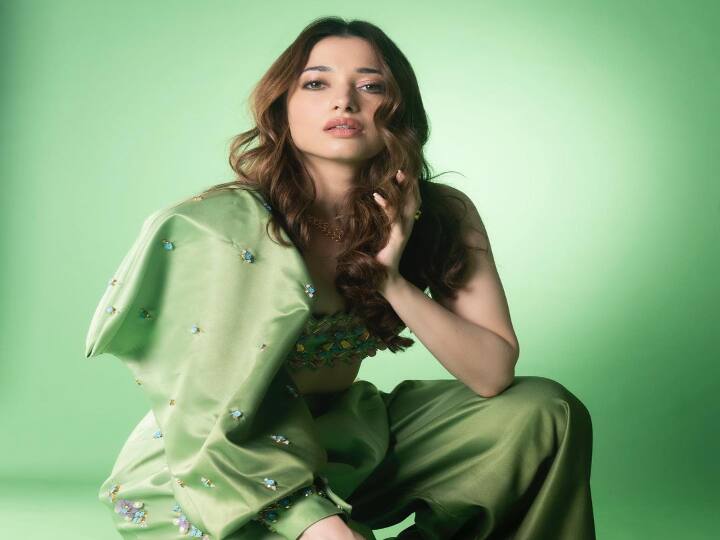 பார்த்தால் பார்க்க தோன்றும் பேரை கேட்க தோன்றும்