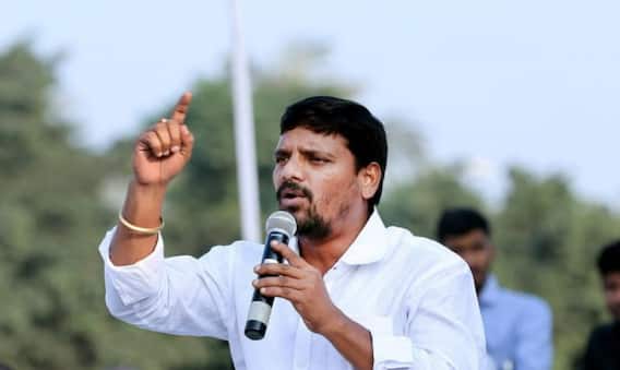 రాజకీయాల్లోకి కుటుంబసభ్యులను లాగడం సరికాదంటున్న నేతలు