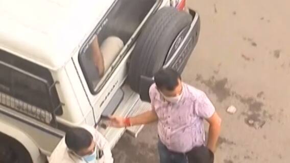 રાજકોટ:પરેશ પટેલના ક્લિનિક પર દરોડા, નકલી આયુર્વેદિક દવાઓ મળી