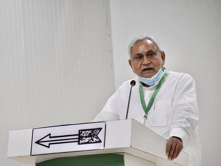 Bihar Politics: JDU विधायक गोपाल मंडल की हरकतों पर नीतीश कुमार ने दी प्रतिक्रिया, जानें क्या कहा