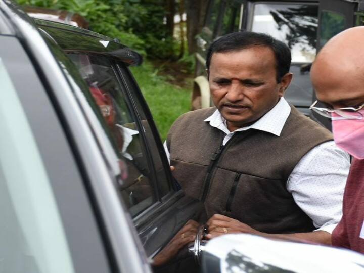 Kodanadu Estate Manager Natarajan is being questioned by the police for the second time கோடநாடு கொலை வழக்கு - எஸ்டேட் மேலாளர் நடராஜனிடம் இரண்டாவது முறையாக விசாரணை