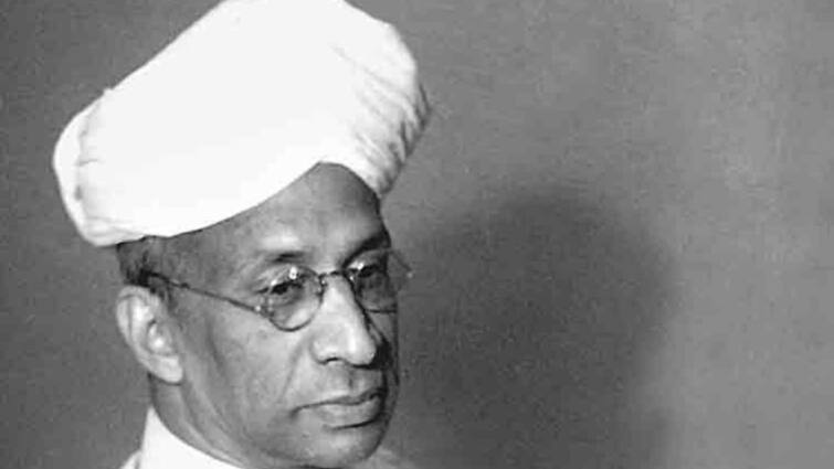 Happy Teachers Day 2021 Few things to know about Dr Sarvepalli Radhakrishnan Teachers Day 2021: রাষ্ট্রপতির দায়িত্বে থাকাকালীন নিতেন না পুরো বেতন, জন্মদিনের প্রাক্কালে স্মরণে রাধাকৃষ্ণন