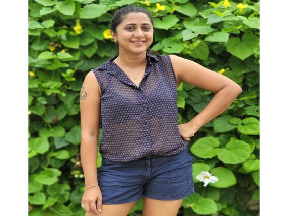 Actress Kaniha pics | ரயிலே ரயிலே ஒரு நிமிஷம்.. கனிஹா ஆல்பம் Actress Kaniha pics | ரயிலே ரயிலே ஒரு நிமிஷம்.. கனிஹா ஆல்பம்