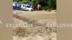 Ramnagar : पानी के तेज बहाव में बह गई पर्यटकों की कार | ABP Ganga Hindi