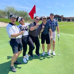 Priyanka Chopra Photos: वीकेंड पर पति निक जोनास के साथ गोल्फ खेलने निकलीं प्रियंका चोपड़ा, देखिए बिंदास तस्वीरें