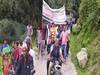 Uttarakhand Protest: रुद्रप्रयाग में लोगों ने निकाली पैदल यात्रा, मांग पूरी ना होने पर अधिकारी का किया घेराव