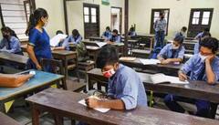 பள்ளி மாணவர்களுக்கு அடுத்தடுத்து உறுதியான கொரோனா தொற்று.. அச்சத்தில் பெற்றோர்