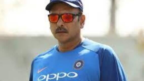 Ravi Shastri: ভারতীয় শিবিরে করোনার থাবা ! আক্রান্ত রবি শাস্ত্রী ; নিভৃতবাসে আরও ৩ । Bangla News