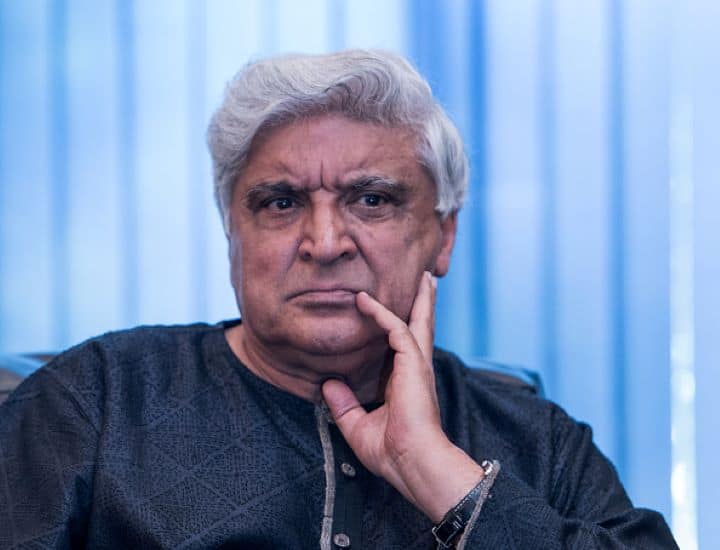 Non-cognisable complaint against lyricist Javed Akhtar for defaming RSS at Mulund Police Station Mumbai जावेद अख्तरांना 'ते' वक्तव्य महागात? मुंबईतील मुलुंडमध्ये अदखलपात्र गुन्हा दाखल